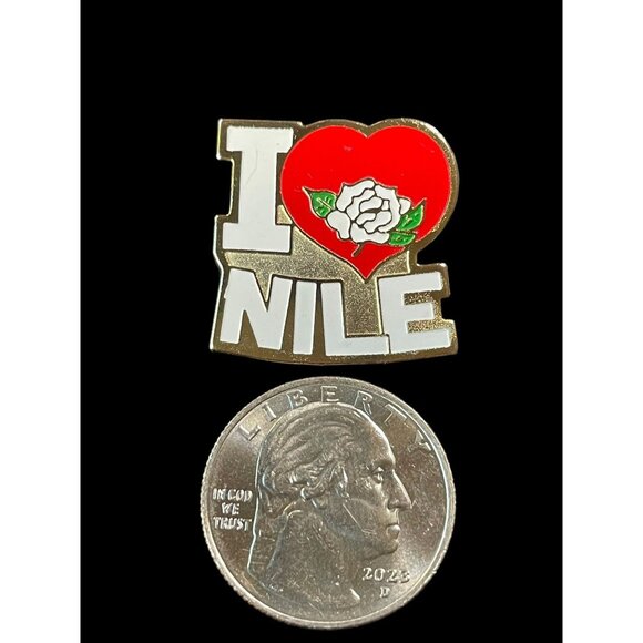 Vintage Gold Tone I Love Nile Heart and White Rose Enamel Fashion Brooch Pin - Picture 3 of 3